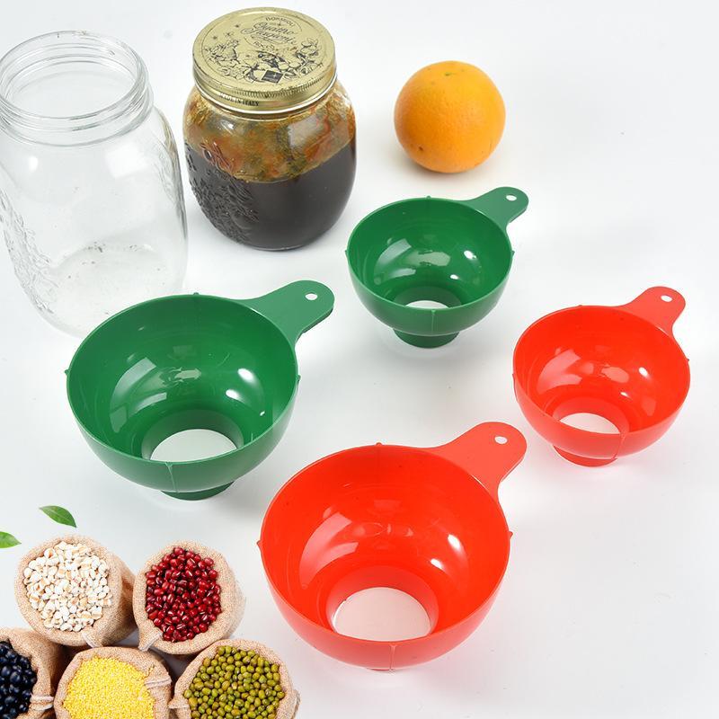 Kitchen Gadgets Popular - مجموعة من قطعتين: قمع بلاستيكي عالي