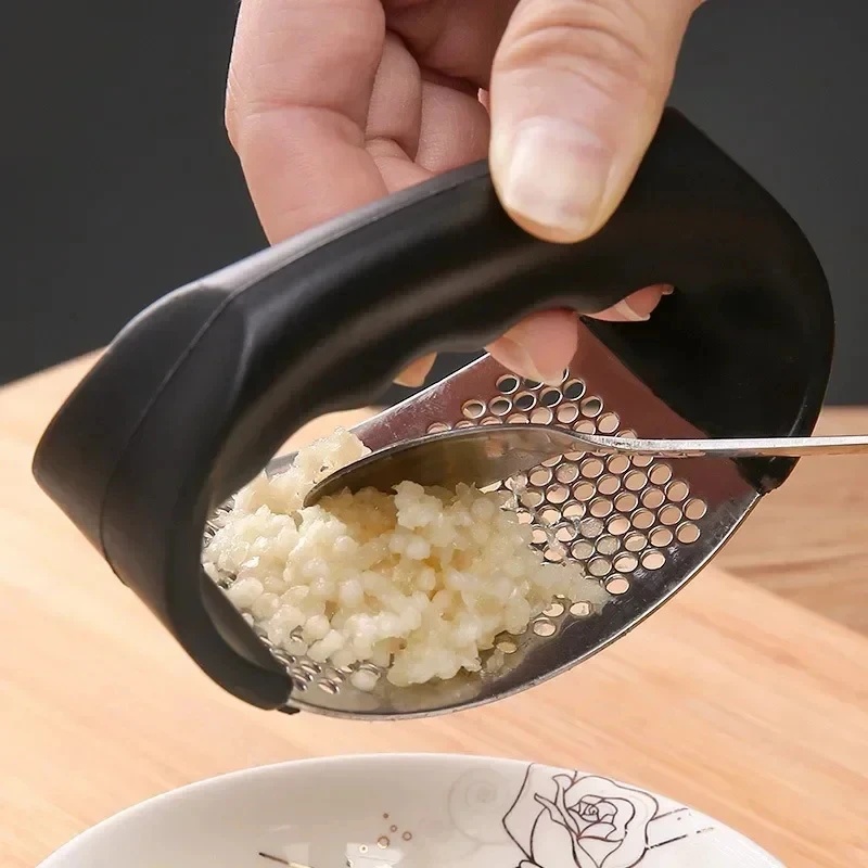 1/6 قطع من مكبس الثوم اليدوي ا - مراجعة Kitchen Gadgets Garlic وسعره