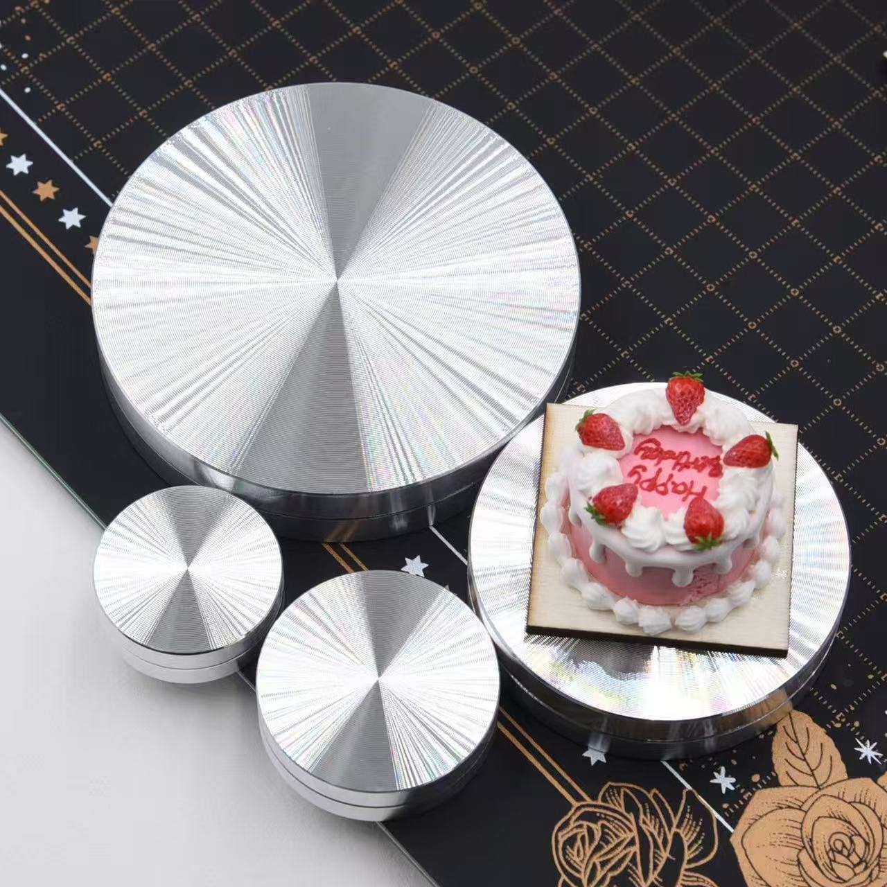 قرص دوار مصغر من الألومنيوم لل - مراجعة Cake Decorating Turntable وسعره